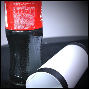 [코카콜라일루전] New Vanishing Coca-Cola Bottle 멀쩡한 코카콜라 한병에서 커다란 꽃이 나타나고 마침내는 콜라병도 사라집니다.